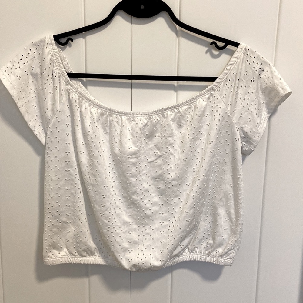 Off The Shoulder Perforated Blouse - Picture 4 of 6